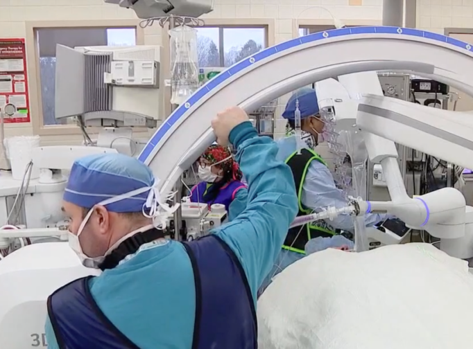 Surgical team utilizes robotic technology to perform lung cancer biopsy